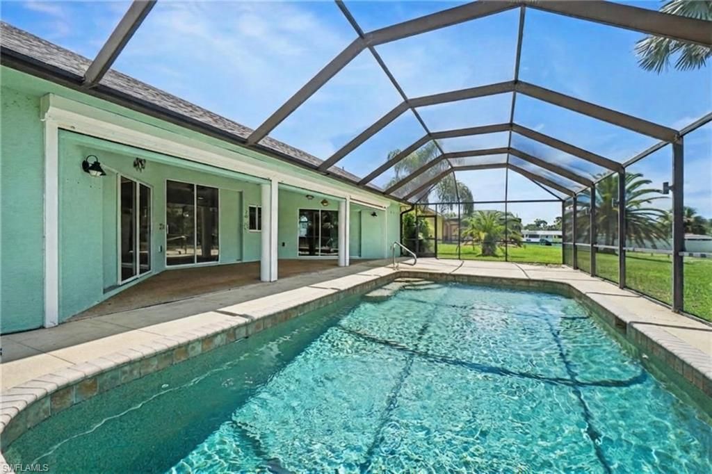 405 Poinsettia Ave , Lehigh Acres, FL 33972 Photo