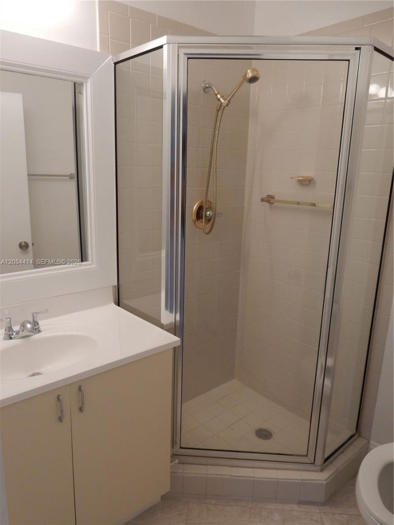 5051 W Oakland Park Blvd , Unit 302, Lauderdale Lakes, FL 33313 Photo