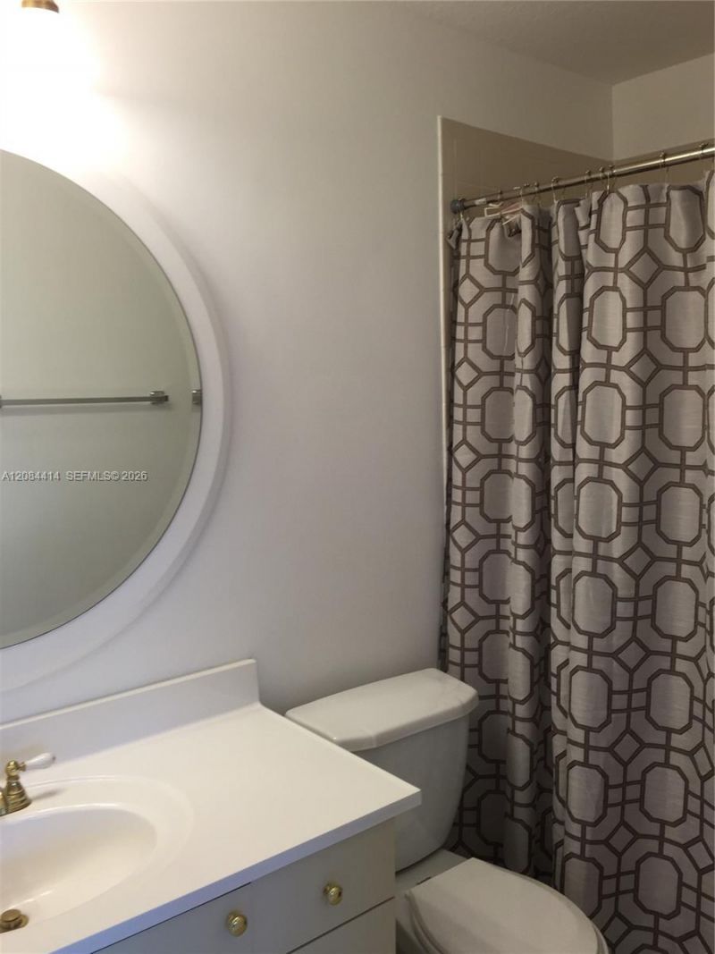 5051 W Oakland Park Blvd , Unit 302, Lauderdale Lakes, FL 33313 Photo