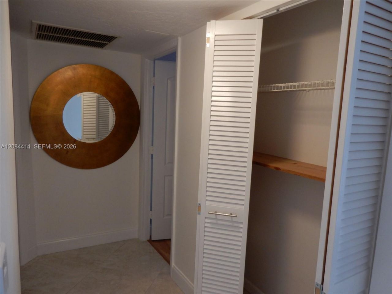 5051 W Oakland Park Blvd , Unit 302, Lauderdale Lakes, FL 33313 Photo