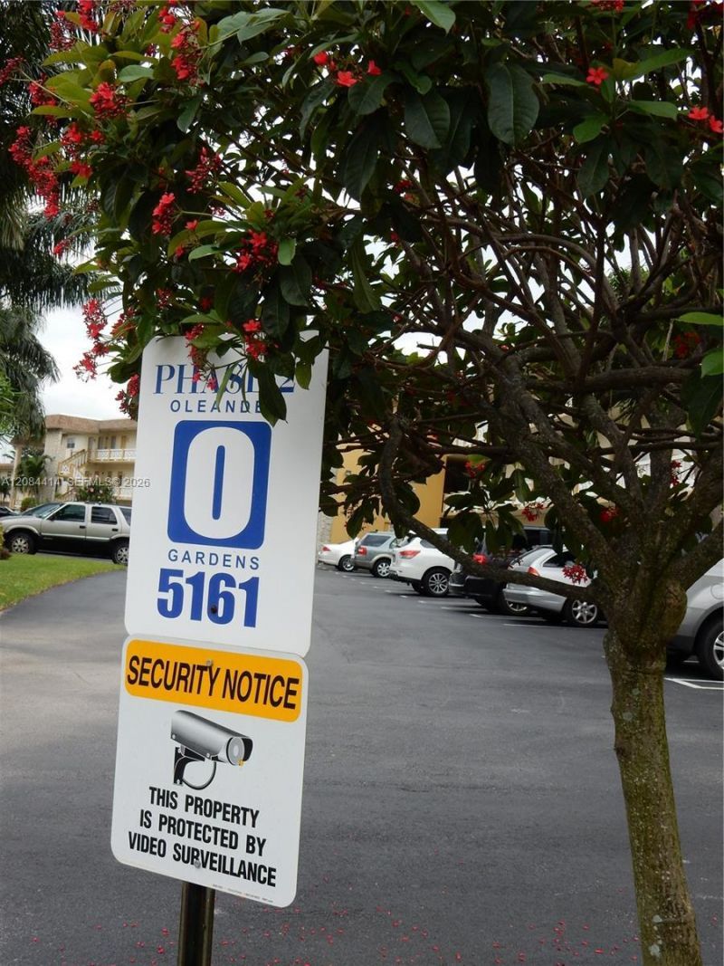 5051 W Oakland Park Blvd , Unit 302, Lauderdale Lakes, FL 33313 Photo