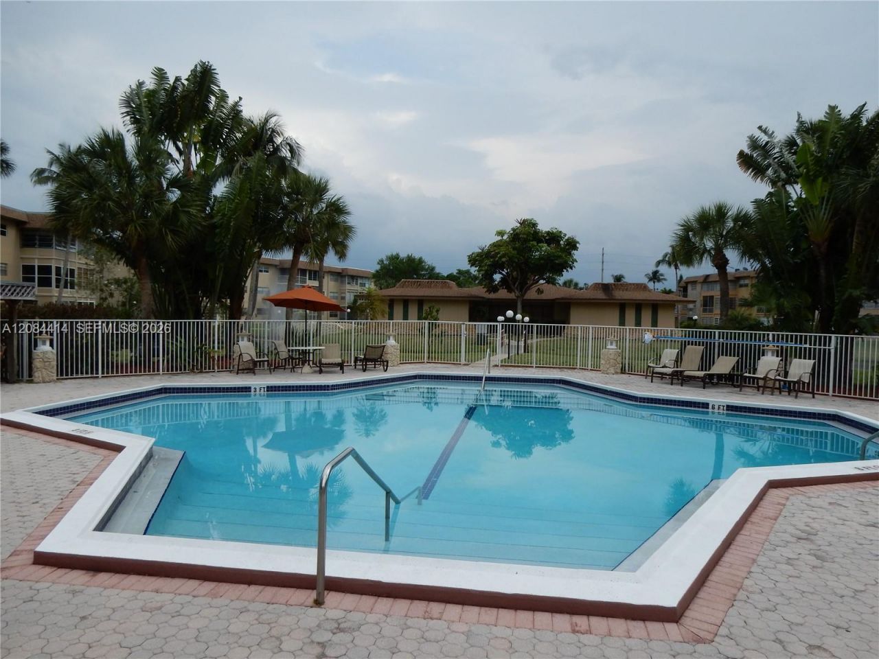 5051 W Oakland Park Blvd , Unit 302, Lauderdale Lakes, FL 33313 Photo