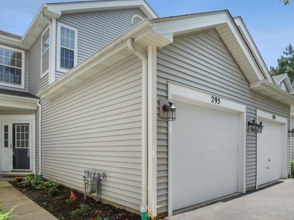 295 Hunterdon Court , Schaumburg, IL 60194