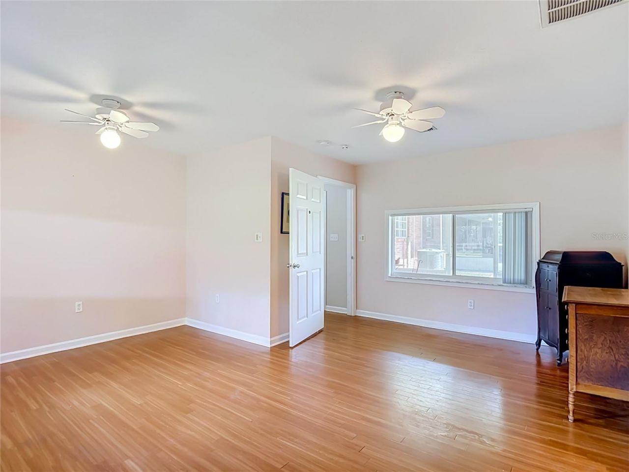 1644 W Socrum Loop Road, Lakeland, FL 33810 Photo