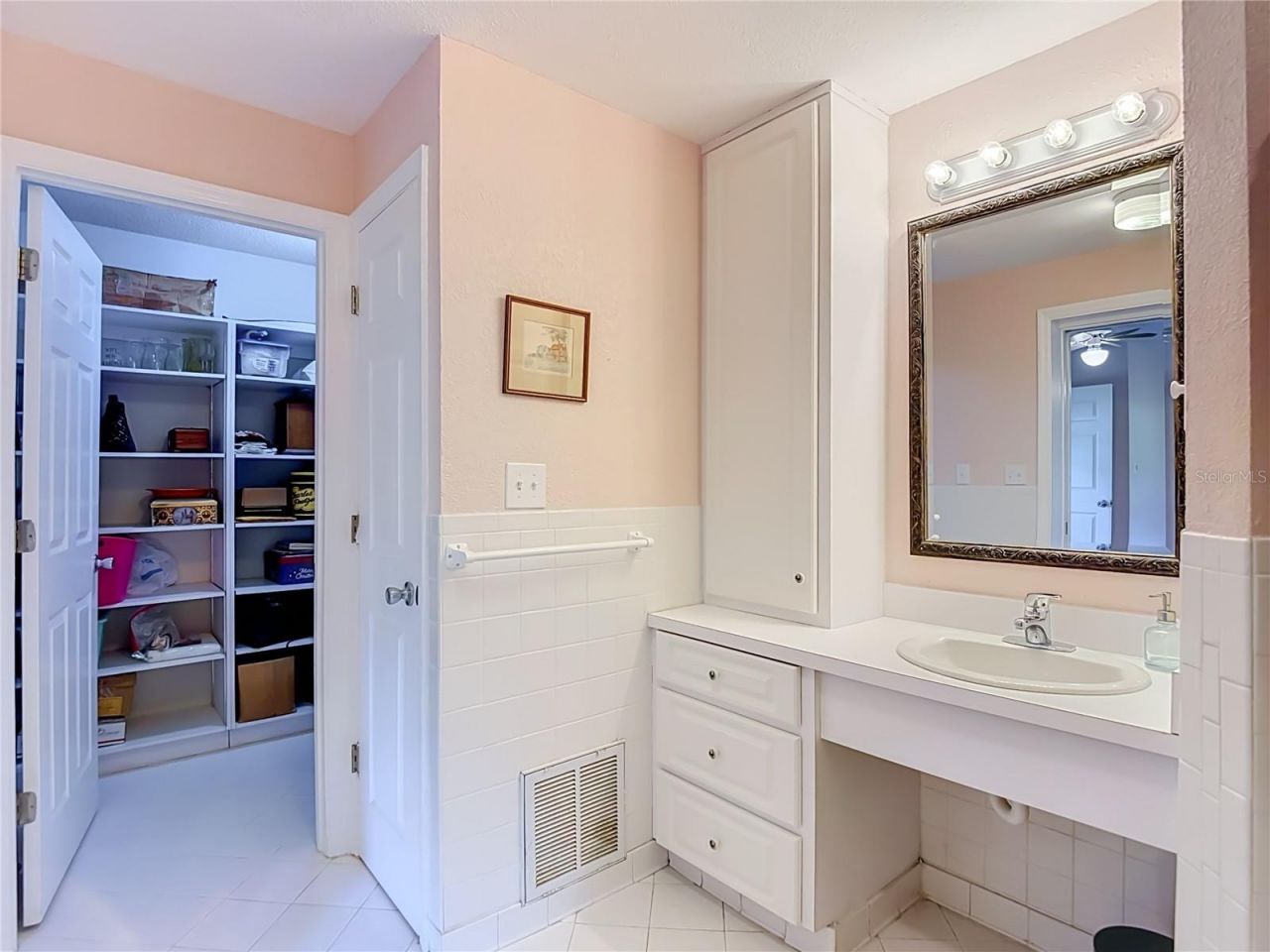 1644 W Socrum Loop Road, Lakeland, FL 33810 Photo