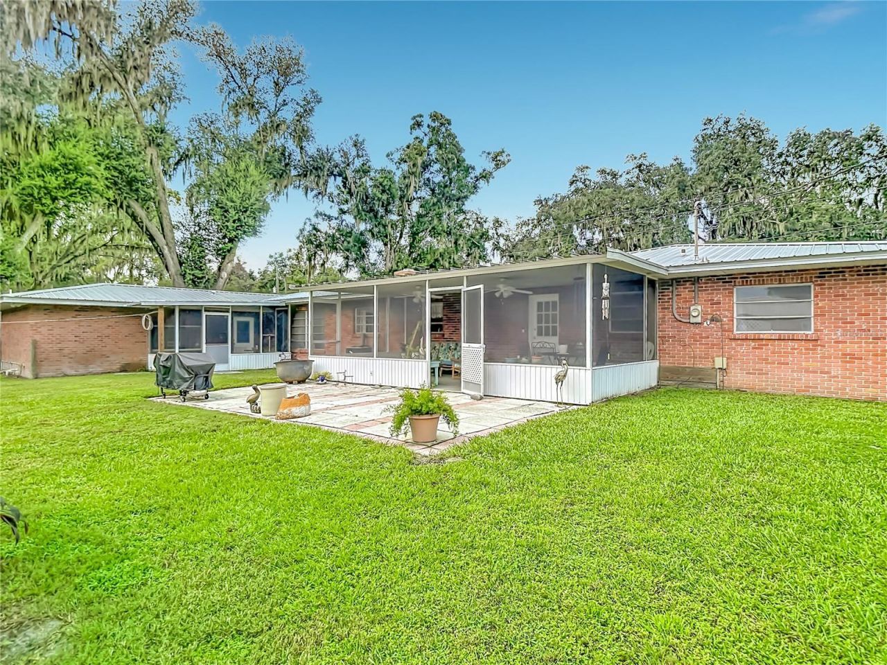1644 W Socrum Loop Road, Lakeland, FL 33810 Photo