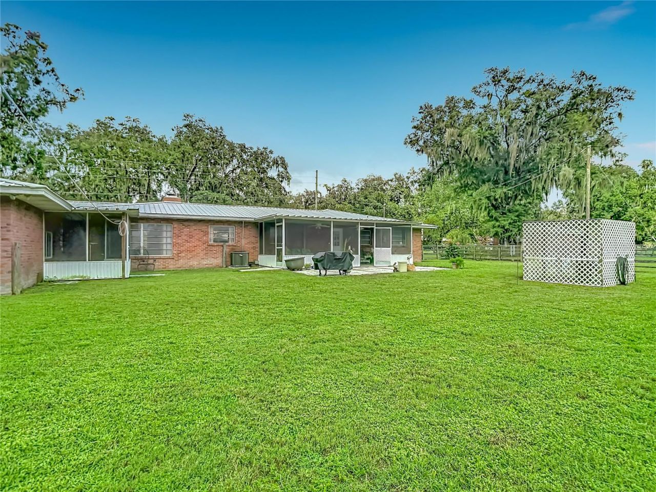 1644 W Socrum Loop Road, Lakeland, FL 33810 Photo