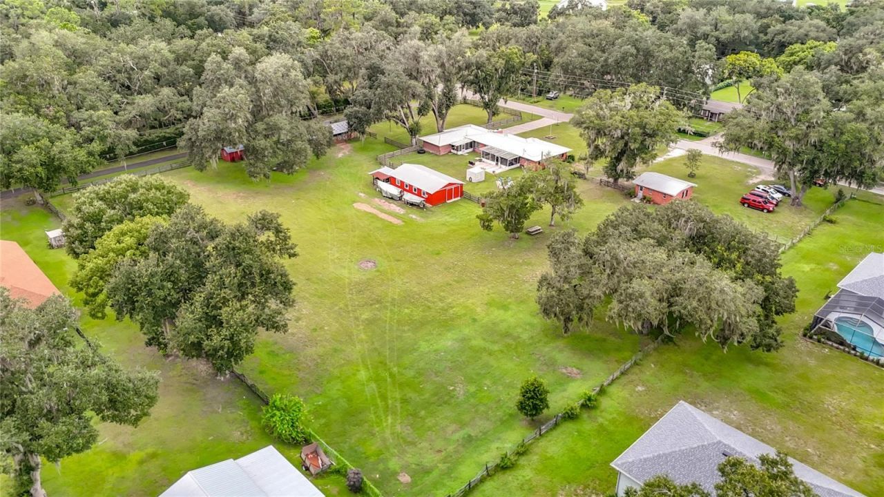 1644 W Socrum Loop Road, Lakeland, FL 33810 Photo