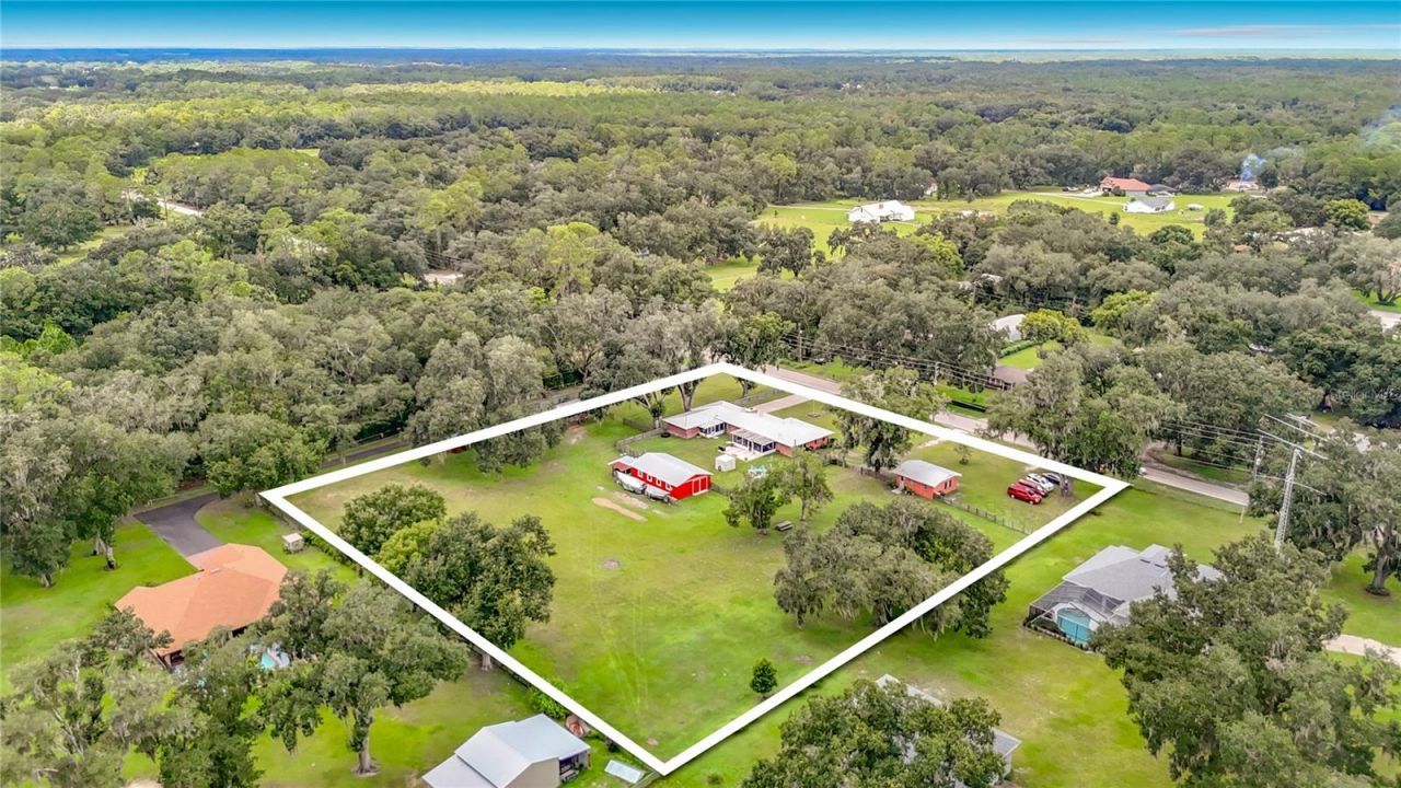 1644 W Socrum Loop Road, Lakeland, FL 33810 Photo