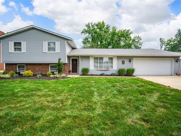 1131 Cloverdale Drive, Troy, OH 45373