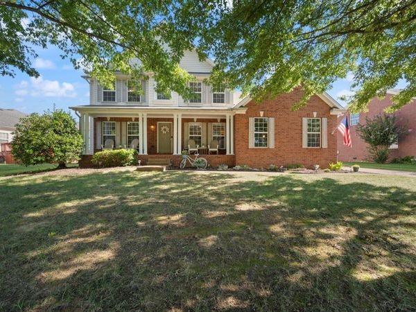 1902 Baileys Trace Dr, Spring Hill, TN 37174