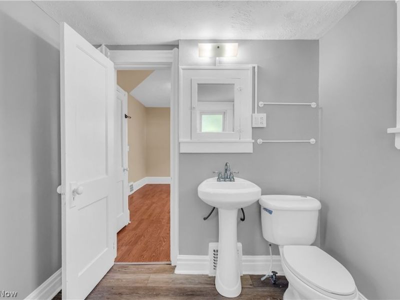 12520 Carrington Avenue, Cleveland, OH 44135 Photo 18
