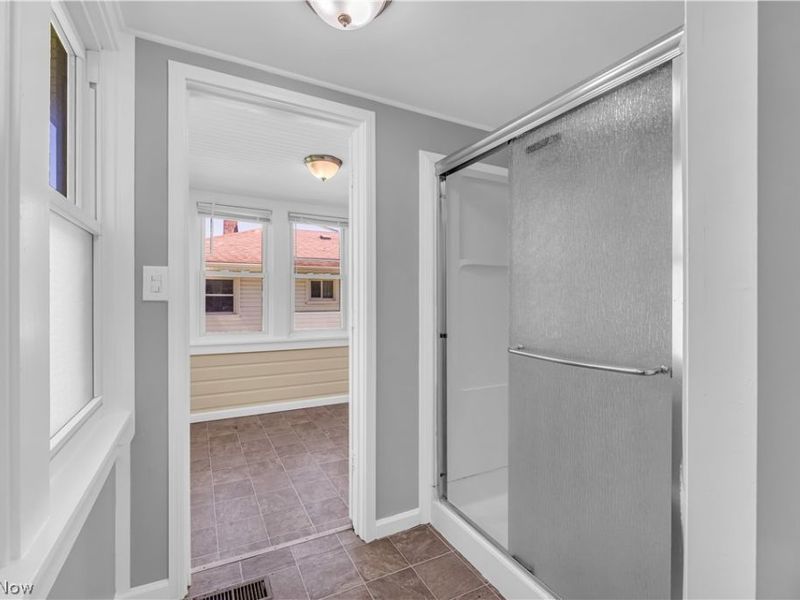 12520 Carrington Avenue, Cleveland, OH 44135 Photo 19