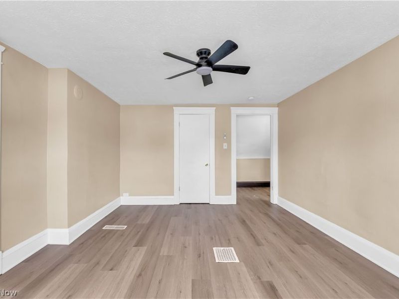 12520 Carrington Avenue, Cleveland, OH 44135 Photo 7