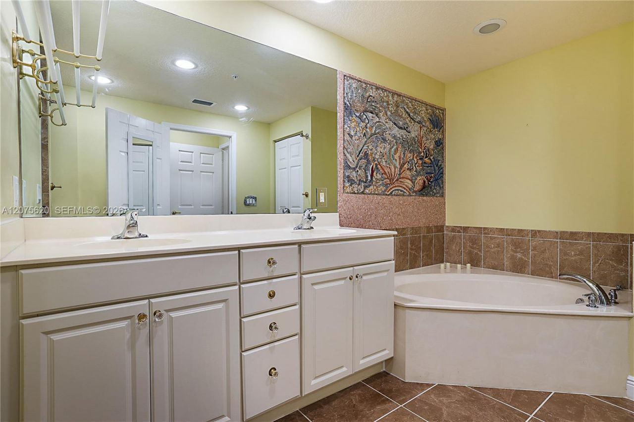 12683 SE Old Cypress Dr, Unit 902, Hobe Sound, FL 33455 Photo