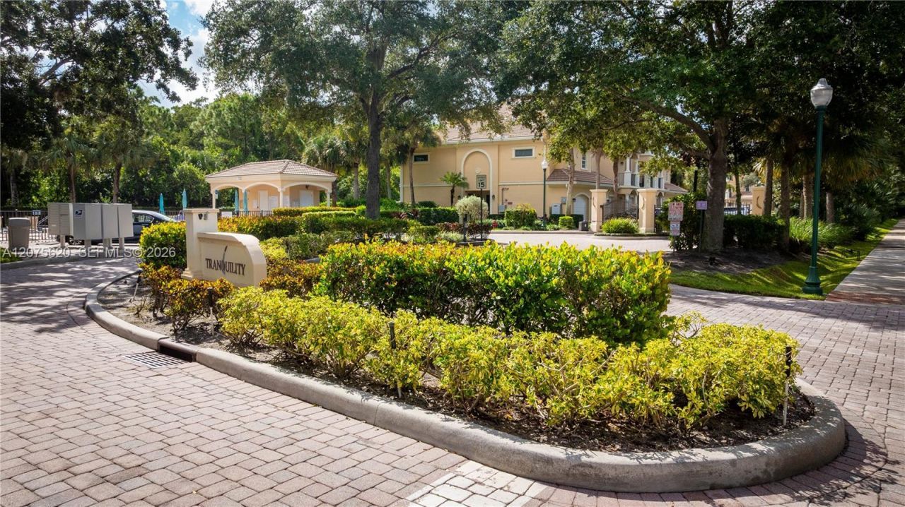 12683 SE Old Cypress Dr, Unit 902, Hobe Sound, FL 33455 Photo