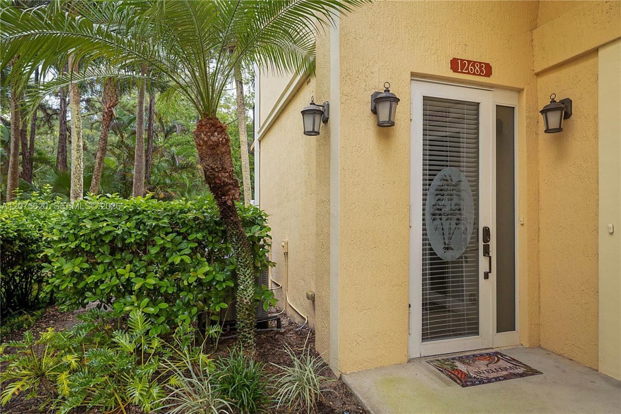 12683 SE Old Cypress Dr, Unit 902, Hobe Sound, FL 33455 Photo
