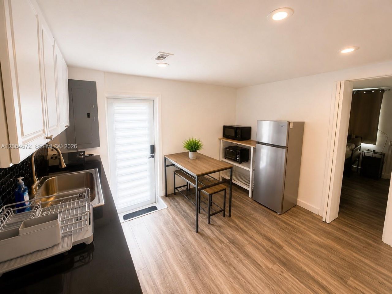 1430 NE 149th St , Unit #B, Miami, FL 33161 Photo