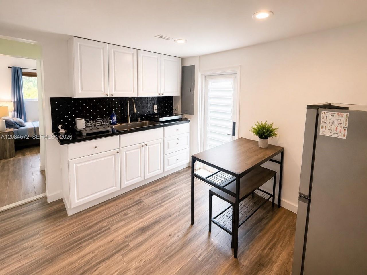 1430 NE 149th St , Unit #B, Miami, FL 33161 Photo