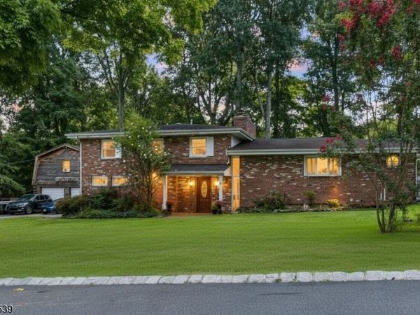 15 Tysley St, Bernardsville, NJ 07924