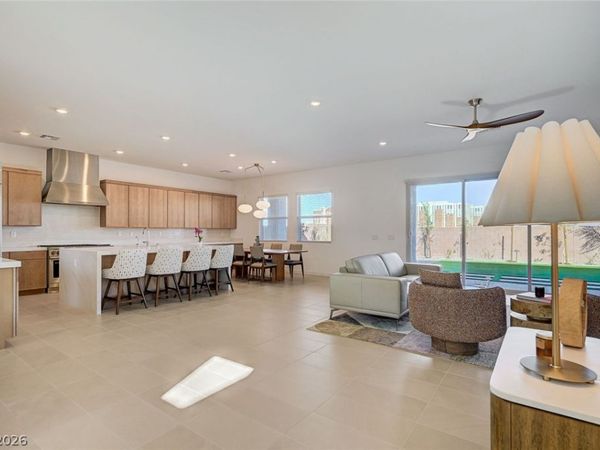 10022 Decano Ridge Street, Las Vegas, NV 89141