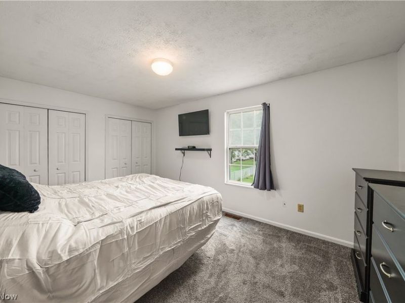 9545 Greenmeadow Road, Windham, OH 44288 Photo 12