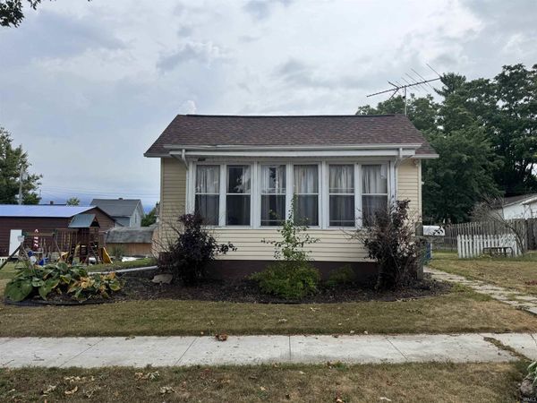 416 N West Street, Angola, IN 46703