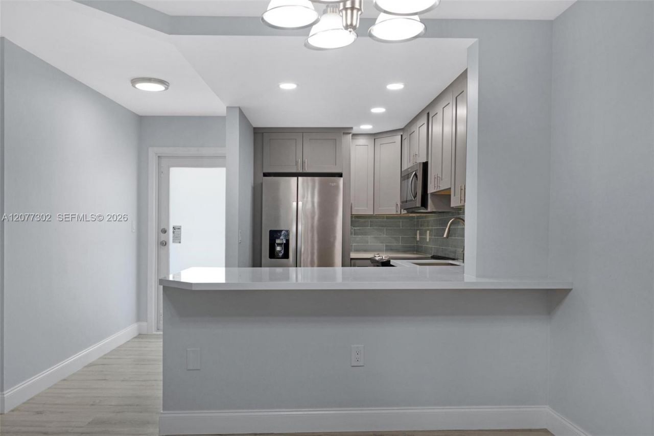 2731 NE 14th St Cswy, Unit 232, Pompano Beach, FL 33062 Photo