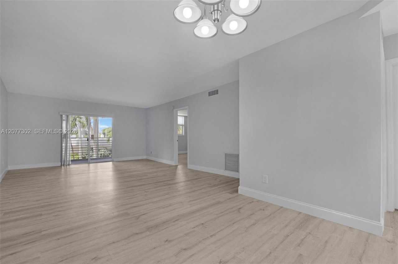 2731 NE 14th St Cswy, Unit 232, Pompano Beach, FL 33062 Photo