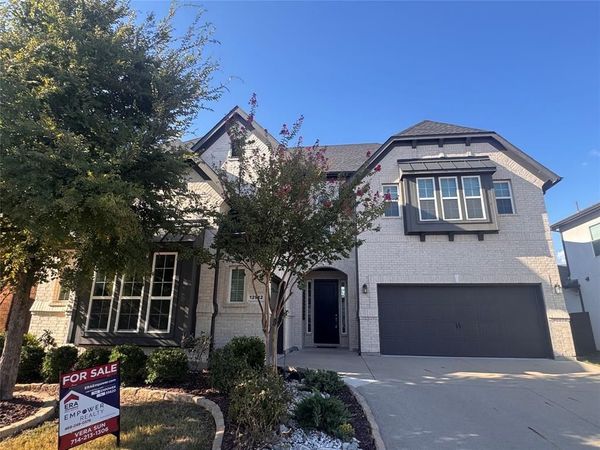 12912 Twelve Oaks Avenue , Frisco, TX 75035