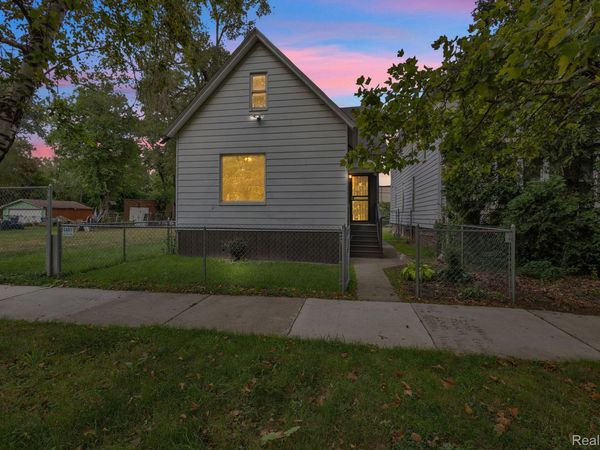 4450 Military Street , Detroit, Mi 48210
