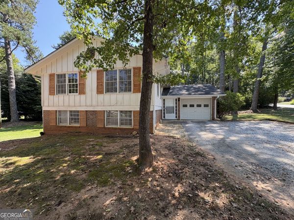 595 Camelot Drive, Athens, GA 30606