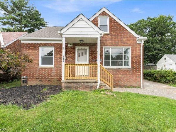 18907 Harlan Drive , Maple Heights, OH 44137