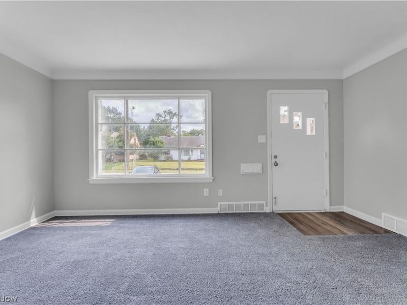 18907 Harlan Drive, Maple Heights, OH 44137 Photo 3