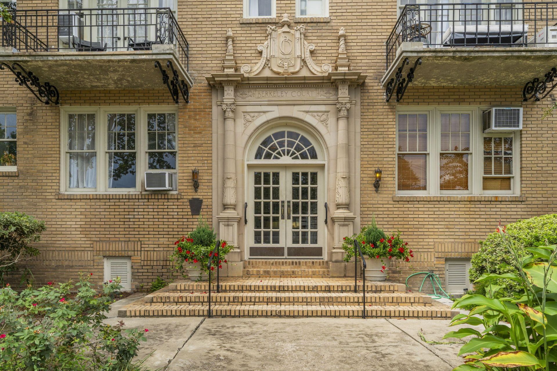 63 Rutledge Avenue Photo 4
