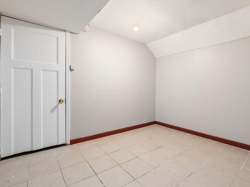 2325 Laurelwood Drive, Columbus, OH 43229 Photo 20