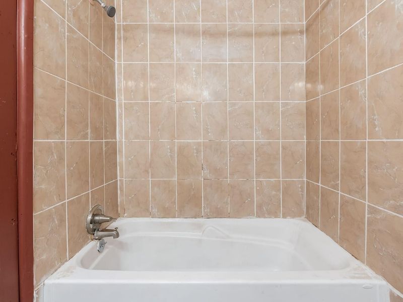 2325 Laurelwood Drive, Columbus, OH 43229 Photo 32