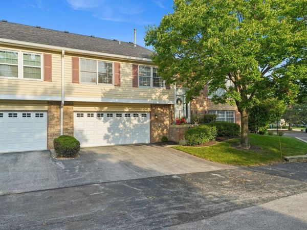 9957 N Cambridge Drive , Mokena, IL 60448
