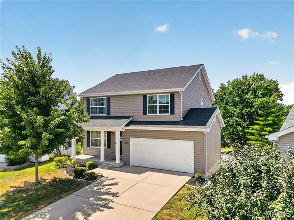 677 Vista Conn Drive , St Louis, MO 63125