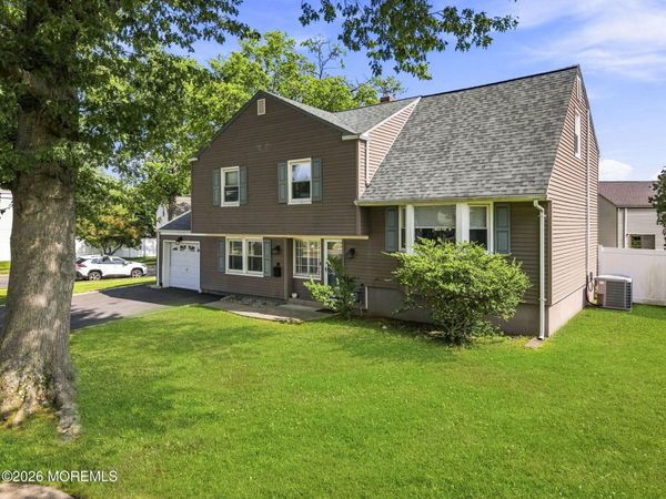 9 Meyer Road, Edison, NJ 08817