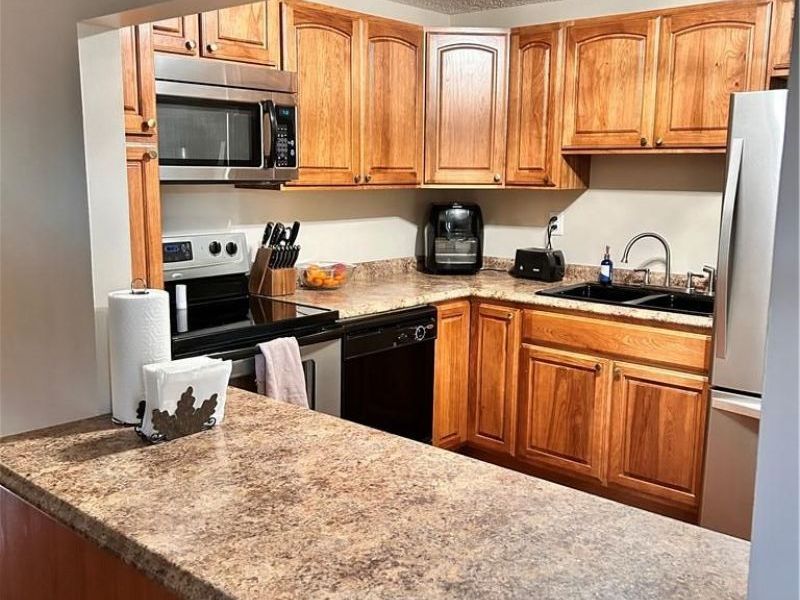 614 Maple Hill Drive, Dayton, OH 45449 Photo 3
