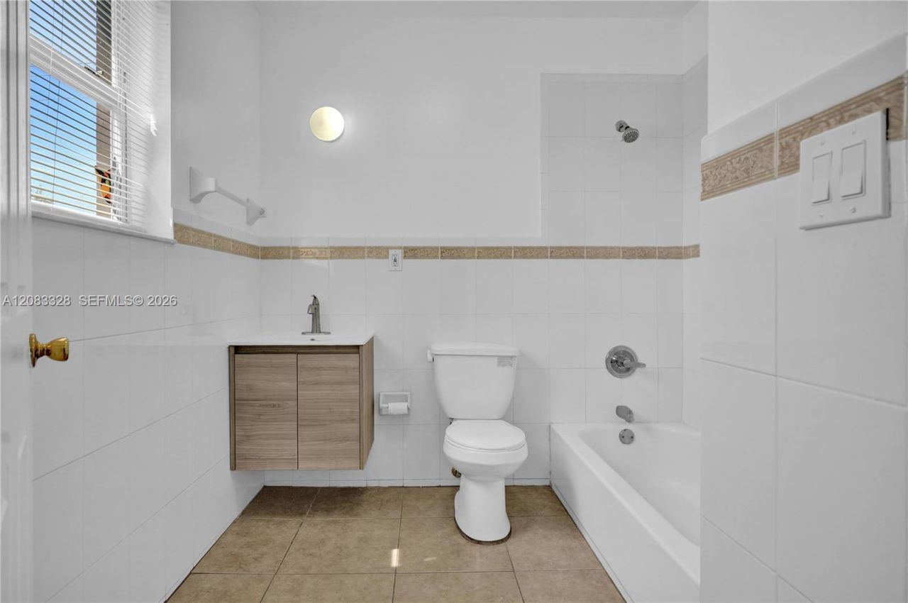 8295 NW 4th Ave , Unit B, Miami, FL 33150 Photo