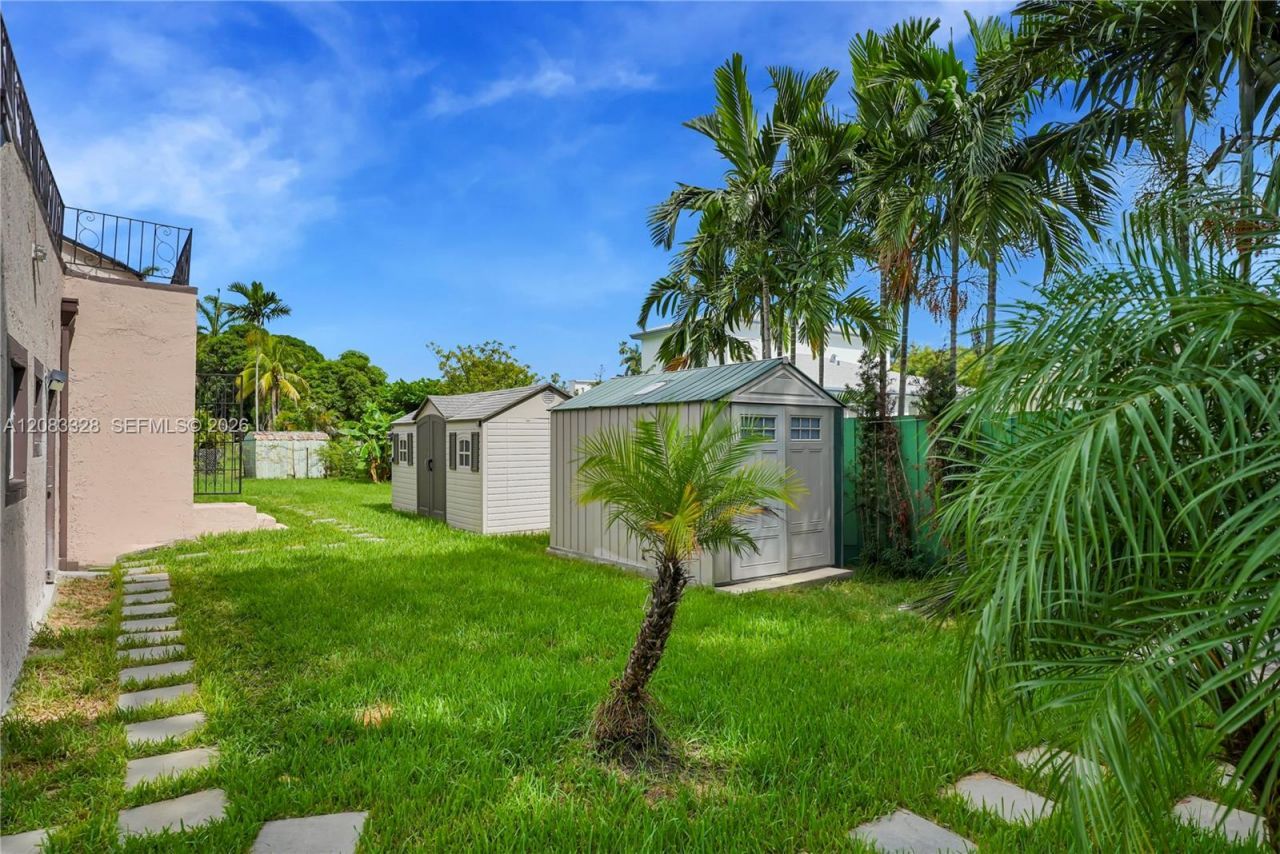 8295 NW 4th Ave , Unit B, Miami, FL 33150 Photo
