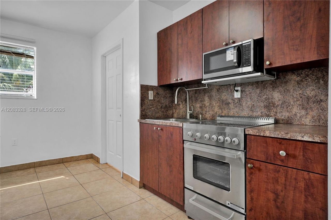 8295 NW 4th Ave , Unit B, Miami, FL 33150 Photo