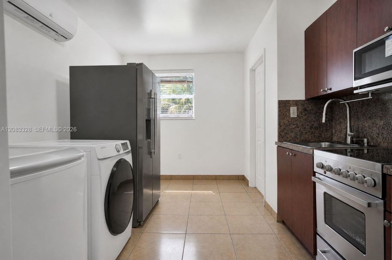 8295 NW 4th Ave , Unit B, Miami, FL 33150 Photo