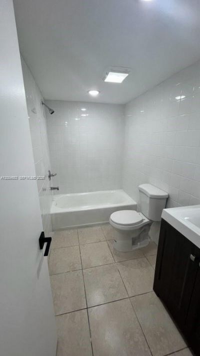 2017 NW 46th Ave, Unit A104, Lauderdale Lakes, FL 33313 Photo