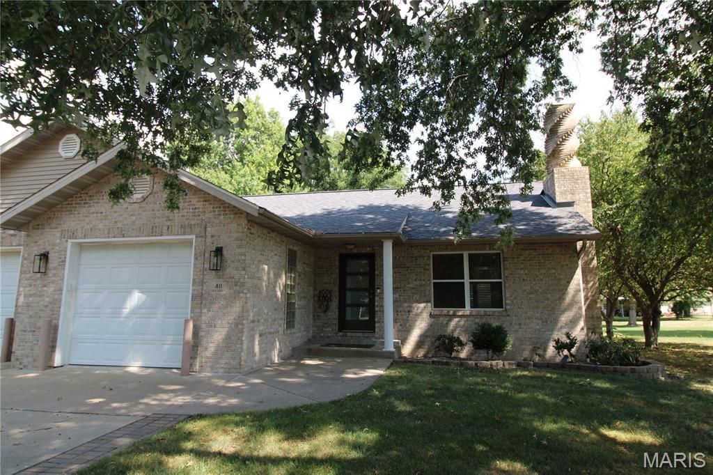 411 Easy Street, Marine, IL 62061 Main Photo