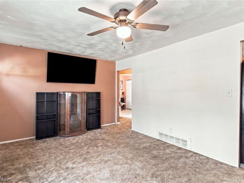 36260 Shaw Drive, North Ridgeville, OH 44039 Photo 5