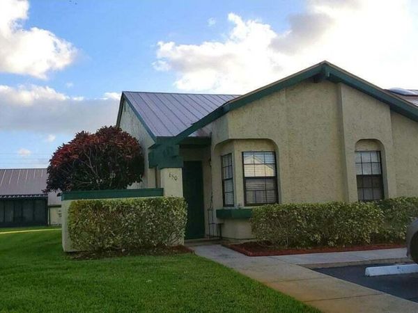 650 SW Veronica Avenue, Port St. Lucie, FL 34953
