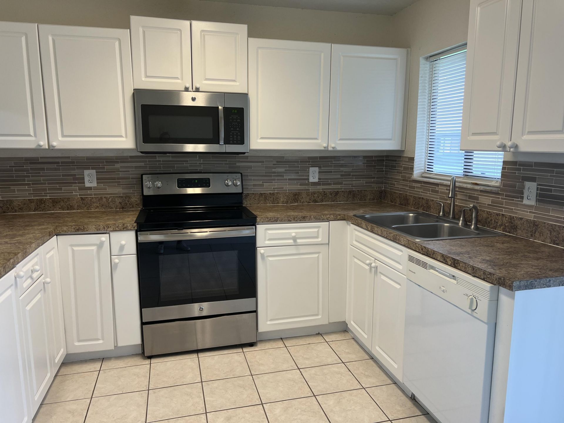 650 SW Veronica Avenue, Port Saint Lucie, FL 34953 Photo